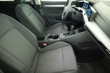 Volkswagen Golf VIII Variant 2.0 TDI 115KM 2021 VW Golf 2.0 TDI, Salon Polska, Klima, Klimatronic, zdjęcie 6