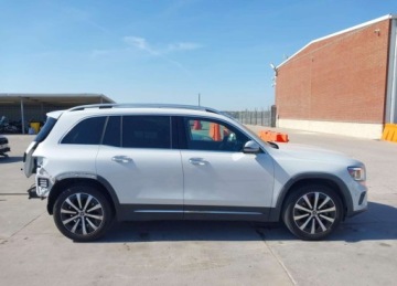 Mercedes GLB SUV 2.0 250 224KM 2021 Mercedes-Benz GLB 2021r., Glb 250, 2L, od ubezpieczalni 2.0 Benzyna 224KM, zdjęcie 6