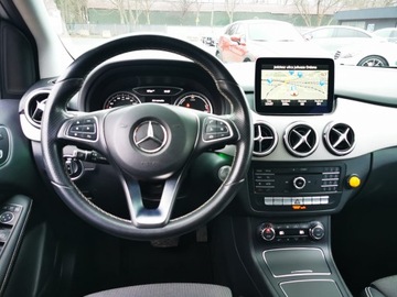 Mercedes Klasa B W246 Sports Tourer Facelifting 2.1 Electric Drive 179KM 2016 MERCEDES B Electric Drive 250 e, Bezwypadkowy, Przebieg 63857km, zdjęcie 18