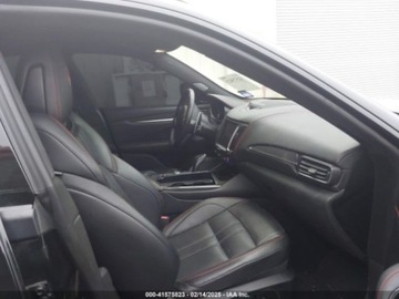 Maserati Levante 2019 Maserati Levante S Gransport, 2019r., 4x4, 3.0L 3.0 Benzyna 424KM, zdjęcie 8