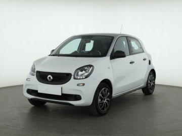 Smart Forfour II Hatchback 1.0 mhd 71KM 2017 Smart Forfour 1.0, Tempomat, zdjęcie 1