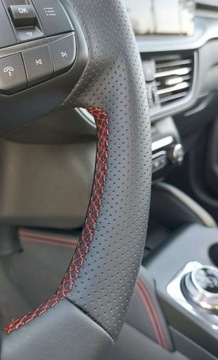 Ford Kuga III SUV Facelifting 1.5 EcoBoost 186KM 2025 Ford Kuga kamery 360, BLIS, Navigacja, ogrzewana kierownica i fotele 1.5, zdjęcie 7