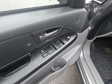 Suzuki SX4 I Hatchback 1.6 i 16V VVT 107KM 2008 Suzuki SX4 1,6 automat, zdjęcie 17