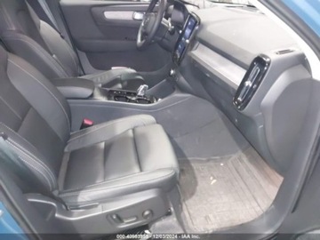 Volvo XC40 2024 Volvo XC 40 Plus 2024 2.0l 2.0 Benzyna 247KM, zdjęcie 9