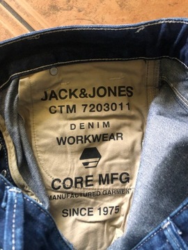 Spodnie JACK&JONES ,rozmiar 30/30 ,pas-87cm- stan dobry