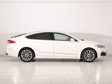 Ford Mondeo V Liftback Facelifting 2.0 EcoBlue 190KM 2019 Ford Mondeo 2.0 EcoBlue, Salon Polska, Serwis ASO, zdjęcie 5