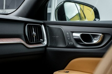 Volvo V60 II  Kombi Facelifting 2.0 B4 B 197KM 2025 Volvo V60 Ultra Dark B4 Mild hybrid Benzyna 197+14, zdjęcie 22