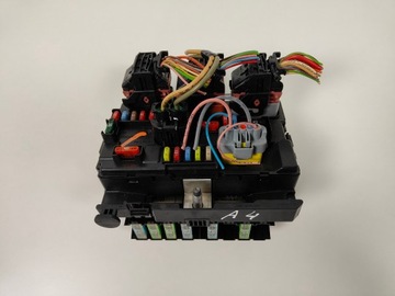 PEUGEOT CITROEN SKRZYNKA R07 BSM 9664997780