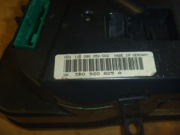 VW PASSAT B5 1.9 TDI FL СЧЕТЧИК ЧАСОВ 3B0920825A