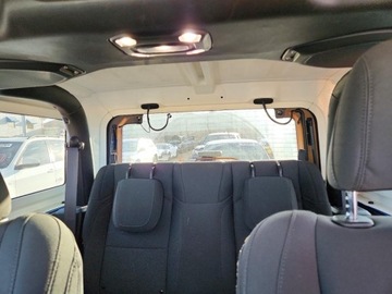 Jeep Wrangler IV 2022 Jeep Wrangler Sport 2022 3.6 Benzyna 285KM, zdjęcie 10