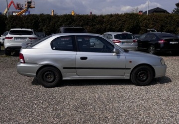 Hyundai Accent II Sedan 1.3 i 12V 86KM 2002 Hyundai Accent I rejestracja 2003r. 1.3 Benzyna 86KM, zdjęcie 4