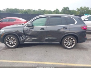 BMW X5 G05 2021 BMW X5 Xdrive 40i 3.0 Benzyna 335KM, zdjęcie 4