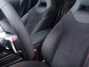 Mercedes CLA C118/X118 Coupe Facelifting 1.3 200 163KM 2024 MERCEDES-BENZ CLA 200 AMG Line Sedan 1.3 (163KM) 2024, zdjęcie 3