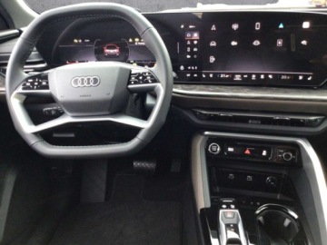 Audi 2025 AUDI Q5 TFSI quattro S line Sportback Suv 2.0 (204KM) 2025, zdjęcie 11