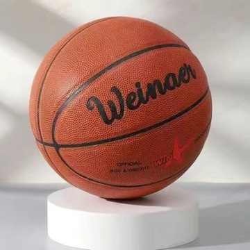Баскетбольный мяч Wilson, подходящий для игроков всех уровней.