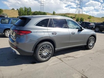 Mercedes GLC C254/X254 2023 Mercedes-Benz GLC 2023, 2.0L, 4x4, od ubezpieczalni, zdjęcie 4