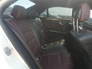 Mercedes Klasa E W212 2014 Mercedes-Benz Klasa E 63 AMG-S 2014 5.5l 5.5 Benzyna 577KM, zdjęcie 10