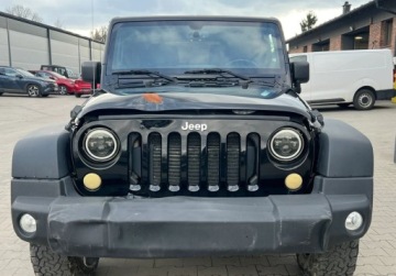 Jeep Wrangler III Unlimited Facelifting 2.8 DOHC I-4 Turbo CRD 200KM 2013 Jeep Wrangler 2.8 Diesel 200 KM 4XX4 Klimatyzacja Kabrio 2.8 Diesel 200KM, zdjęcie 6
