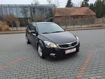 Kia Ceed I Hatchback 5d Facelifting 1.6 CRDi WGT 90KM 2011 Kia Cee'd 1.6CRDi 90KM 2011r. lift Klima TEMPOMAT, zdjęcie 8