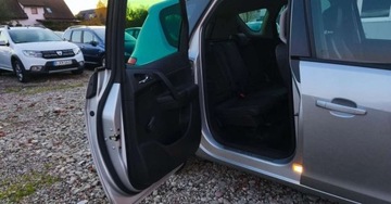 Opel Meriva II Mikrovan 1.4 Turbo ECOTEC 120KM 2013 Opel Meriva Opel Meriva 1.4 150 Jahre 1.4 Benzyna 120KM, zdjęcie 27