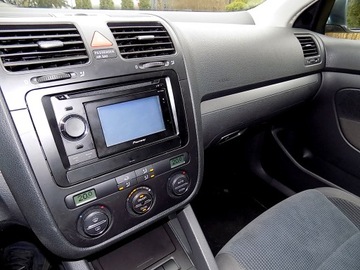 Volkswagen Jetta VI 2007 VOLKSWAGEN JETTA V 1,6 FSI 115 KM 184 TYŚ. KM, zdjęcie 15