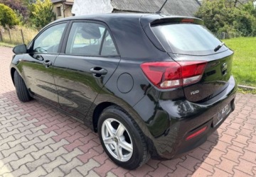 Kia Rio IV Hatchback 5d 1.2 DOHC 84KM 2017 Kia Rio 1.2 cztery cylindry Nawigacja Klima Czujniki parkowania GWARANCJA, zdjęcie 4