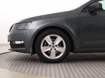 Skoda Octavia III Kombi Facelifting 1.4 TSI 150KM 2018 Skoda Octavia 1.4 TSI, Salon Polska, Serwis ASO, zdjęcie 14