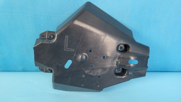 MERCEDES W206 C200 OSŁONA WAHACZA SPRĘŻYNOWEGO LEWA A2063528101