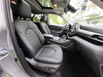 Toyota Highlander III 2.5 248KM 2023 highlander XLE * 2.5l Hybrid 247KM 4X4/AWD Przebieg:9,928km Idealny stan, zdjęcie 37