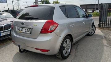 Kia Ceed I Hatchback 5d Facelifting 1.6 CRDi WGT 90KM 2010 Kia Cee&#039;d 1.6D OPŁACONY Bezwypadkowy Klimatronik, zdjęcie 4