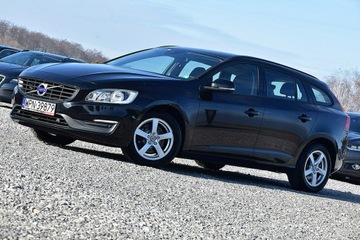 Volvo V60 I Kombi Facelifting 2.0 D3 DRIVE-E 150KM 2016 Volvo V60 2,0D3 150KM Navi Alu Led Podg. Fotele, zdjęcie 18