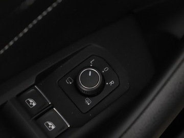 Volkswagen Arteon Fastback Facelifting 2.0 TDI 200KM 2021 Volkswagen Arteon R-line | DCC | Panorama | Hak |, zdjęcie 10