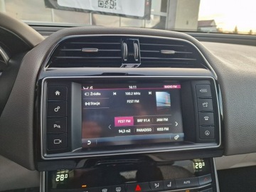 Jaguar XE Sedan 2.0 i4 180KM 2015 Jaguar XE Prestige Automat Xenon Ledy Navi, zdjęcie 25