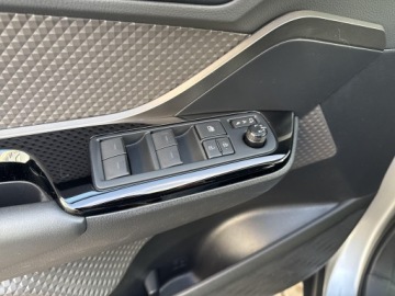 Toyota C-HR I Crossover Facelifting 1.8 Hybrid 122KM 2023 Toyota C-HR 1.8 Hybrid Executive 1.8 Hybrid Execut, zdjęcie 18