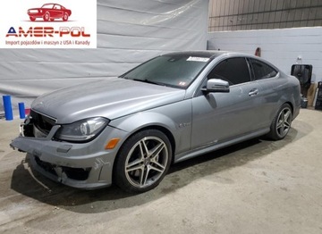 Mercedes Klasa C W205 2014 Mercedes-Benz Klasa C 63 AMG 2014 6.2l 6.2 Benzyna 451KM