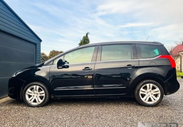 Peugeot 5008 I Minivan 1.6 HDi FAP 115KM 2013 Peugeot 5008 Bezwypadkowy, FV23, KredytowanieLeasing, 7.os, gw.12m gethelp, zdjęcie 4