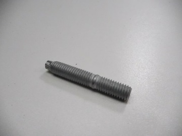 Шпилька коллектора Opel Movano B OE 95518288