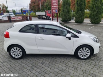 Kia Rio III Hatchback 5d Facelifting 1.2 DOHC CVVT 84KM 2014 Kia Rio 1.2 84PS Alu Komputer Klima Sliczna Gwrancja 1.2 Benzyna 84KM, zdjęcie 32