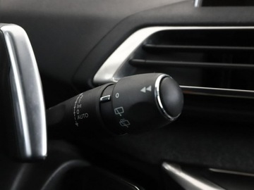 Peugeot 3008 II Crossover 1.6 BlueHDi 120KM 2017 Peugeot 3008 Navi Czujniki parkowania Klimatyzacja, zdjęcie 34