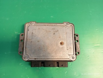 КОМПЬЮТЕР УПРАВЛЕНИЯ ДВИГАТЕЛЕМ RENAULT 0281011723