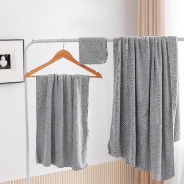 RĘCZNIK KĄPIELOWY SZYBKOSCHNĄCY Z MIKROFIBRY SPORTOWY CHŁONNY 30x30 ACTIVE