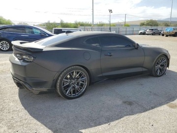 Chevrolet Camaro VI 2022 Chevrolet Camaro ZL1 2022 6.2l 6.2 Benzyna 650KM, zdjęcie 3