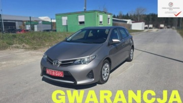 Toyota Auris II Hatchback 5d Dual VVT-i 100 99KM 2014 Toyota Auris climatronic ledy