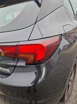 OPEL ASTRA 5 V K HB SVĚTLO PRAVÁ ZADNÍ KAROSERIE