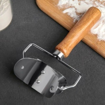 РЕЗКА ДЛЯ ПЕЧЕНЬЕВ И ПЕЧЕНЬЯ, 7,5 СМ