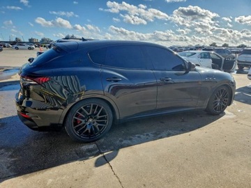 Maserati Levante 2022 Maserati Levante Modena 2022 3.0 Benzyna 345KM, zdjęcie 3