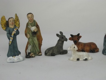 Śliczne Figurki do Szopki 11-części 3,5cm wys K110
