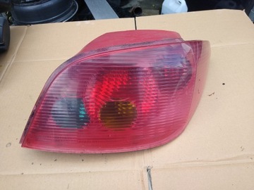 LAMPA TYŁ PRAWY PEUGEOT 307 KPL.Z WKŁADEM
