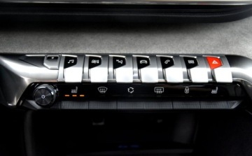 Peugeot 3008 II Plug-In Hybrid Facelifting 1.6 HYBRID4 300KM 2021 Peugeot 3008 SKORA Alusy LED Navi. BLIS linne assist Grzane fotele 1.6, zdjęcie 29