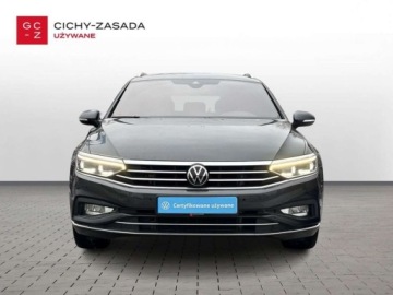 Volkswagen Passat B8 Variant Facelifting 2.0 TDI SCR 200KM 2022 Volkswagen Passat TDI 4Motion 200KM Elegance DSG LED Matrix Harman Kard, zdjęcie 7